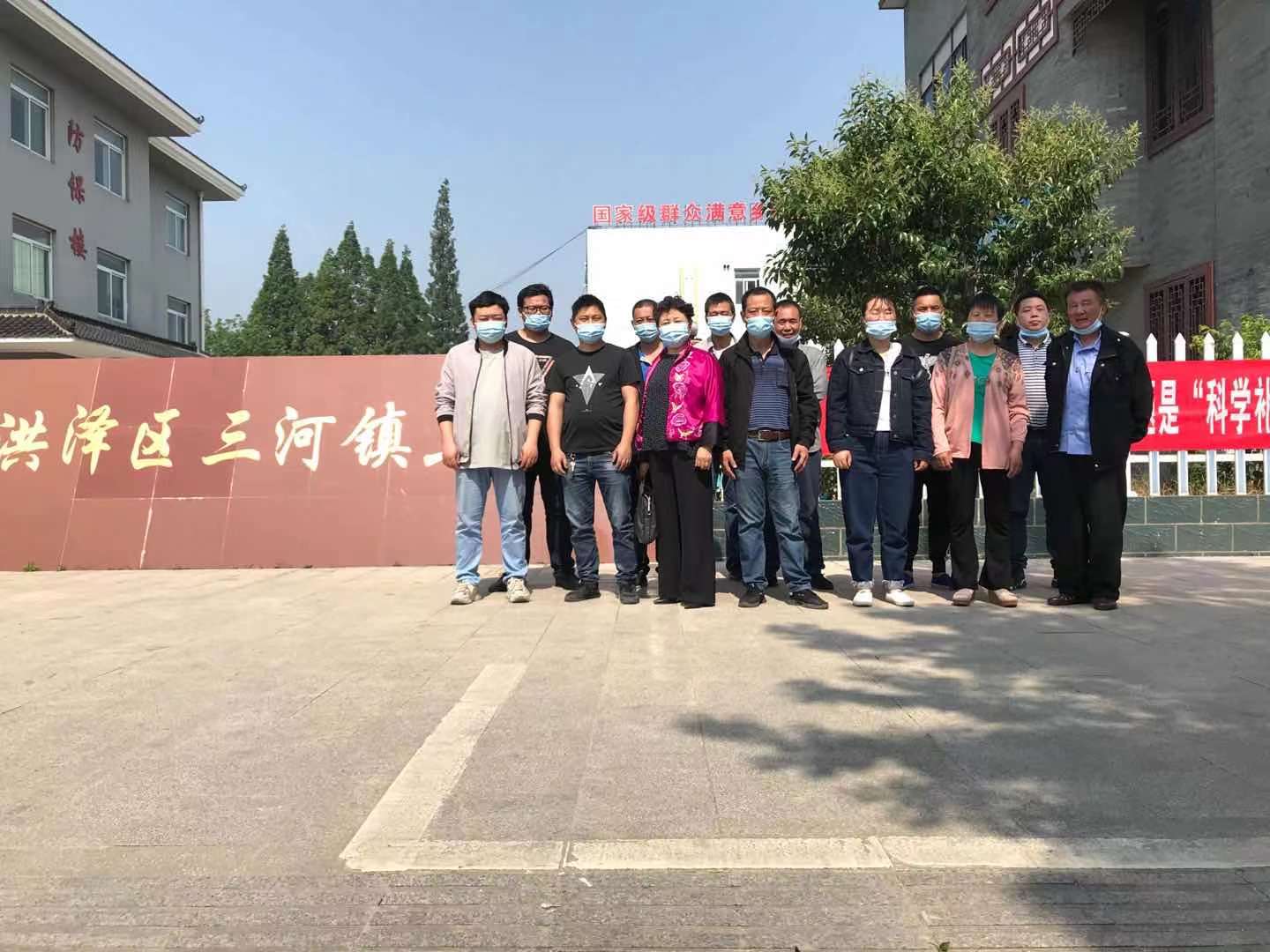 提供暖心接送專車！洪澤區(qū)三河鎮(zhèn)政府全力“護航”歐西員工疫苗接種